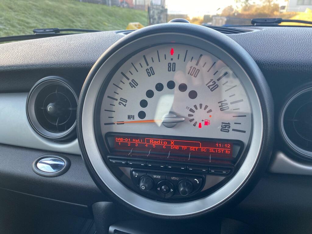 Mini Clubvan Cooper D Black #26