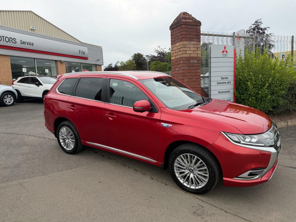 Mitsubishi Outlander 2.4H Twinmotor 13.8Kwh 4H Cvt 4Wd Euro 6 Ss Red