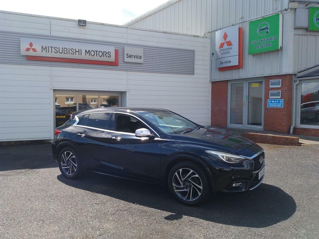 Infiniti Q30 1.6T City Black Edition Euro 6 Ss Black