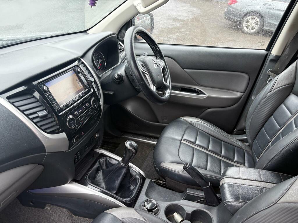 Mitsubishi L200 2.4 Di-d Dc Barbarian 4Wd Euro 6 Grey #2