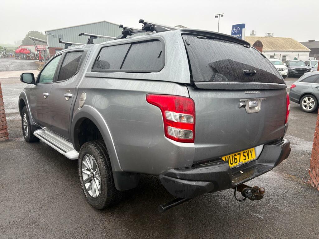 Mitsubishi L200 2.4 Di-d Dc Barbarian 4Wd Euro 6 Grey #3
