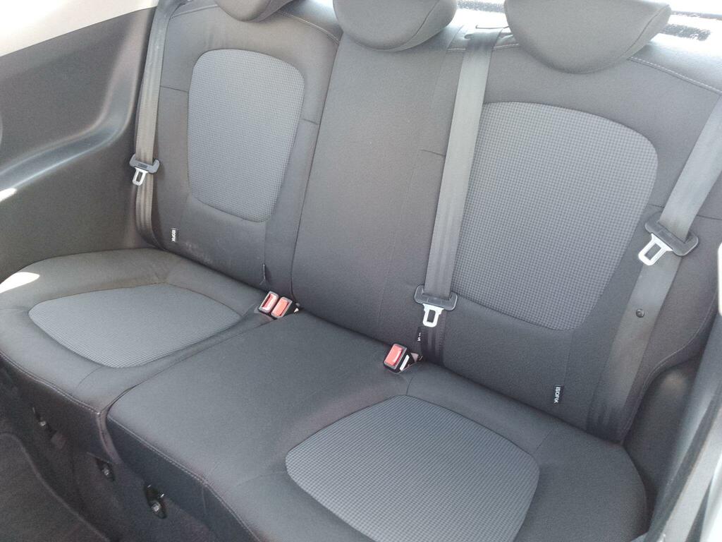 Hyundai I20 Classic 5-Door 1 Lady Owner, Fsh Red #19