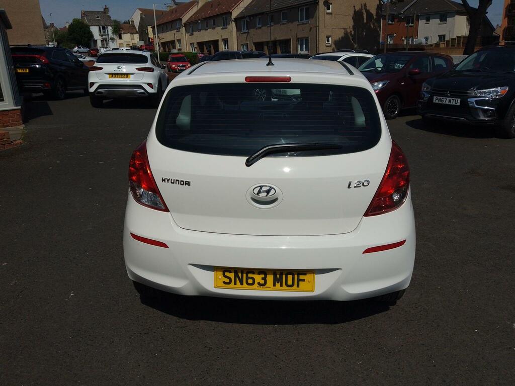 Hyundai I20 Classic 5-Door 1 Lady Owner, Fsh Red #7
