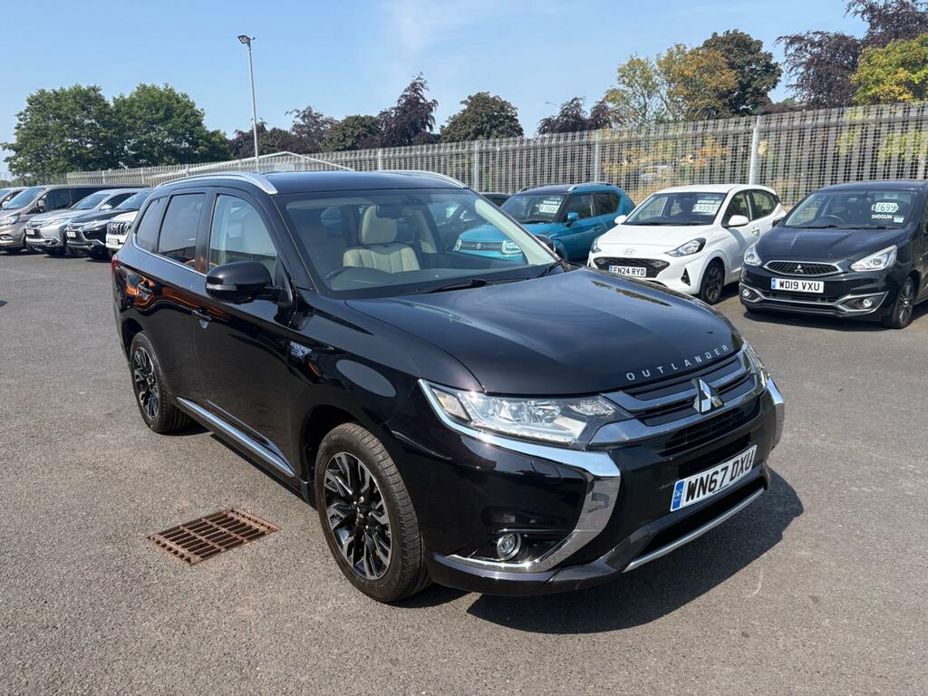 Mitsubishi Outlander 2.0H 12Kwh 5H Cvt 4Wd Euro 6 Ss WN67DXU Black #6