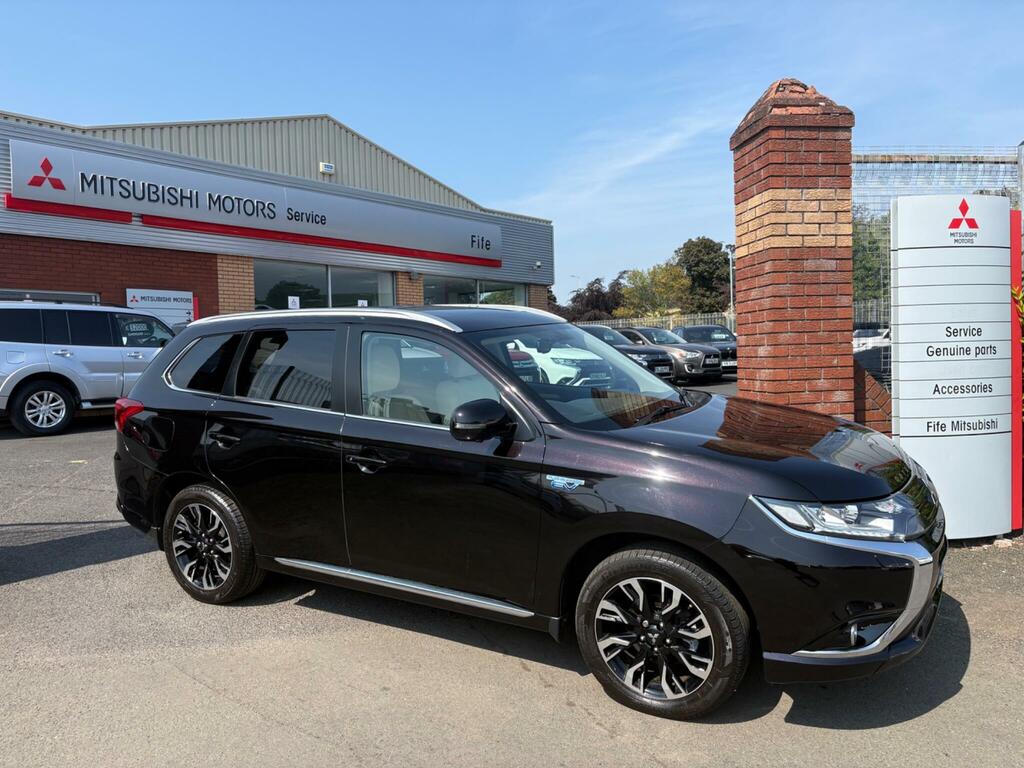 Mitsubishi Outlander 2.0H 12Kwh 5H Cvt 4Wd Euro 6 Ss WN67DXU Black #5
