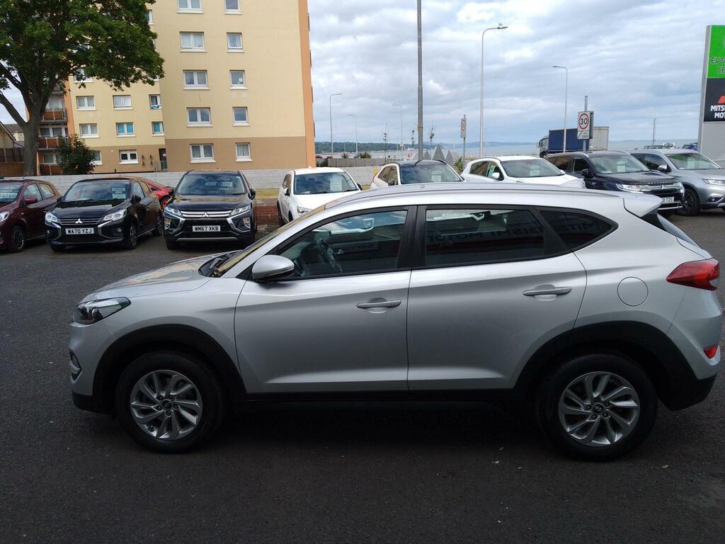 Hyundai Tucson 1.7 Crdi Blue Drive Se Nav Euro 6 Ss Silver #5