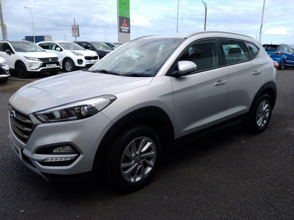Hyundai Tucson 1.7 Crdi Blue Drive Se Nav Euro 6 Ss Silver #3