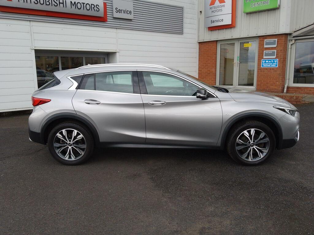 Infiniti QX30 2.2D Premium Tech Dct Black #13