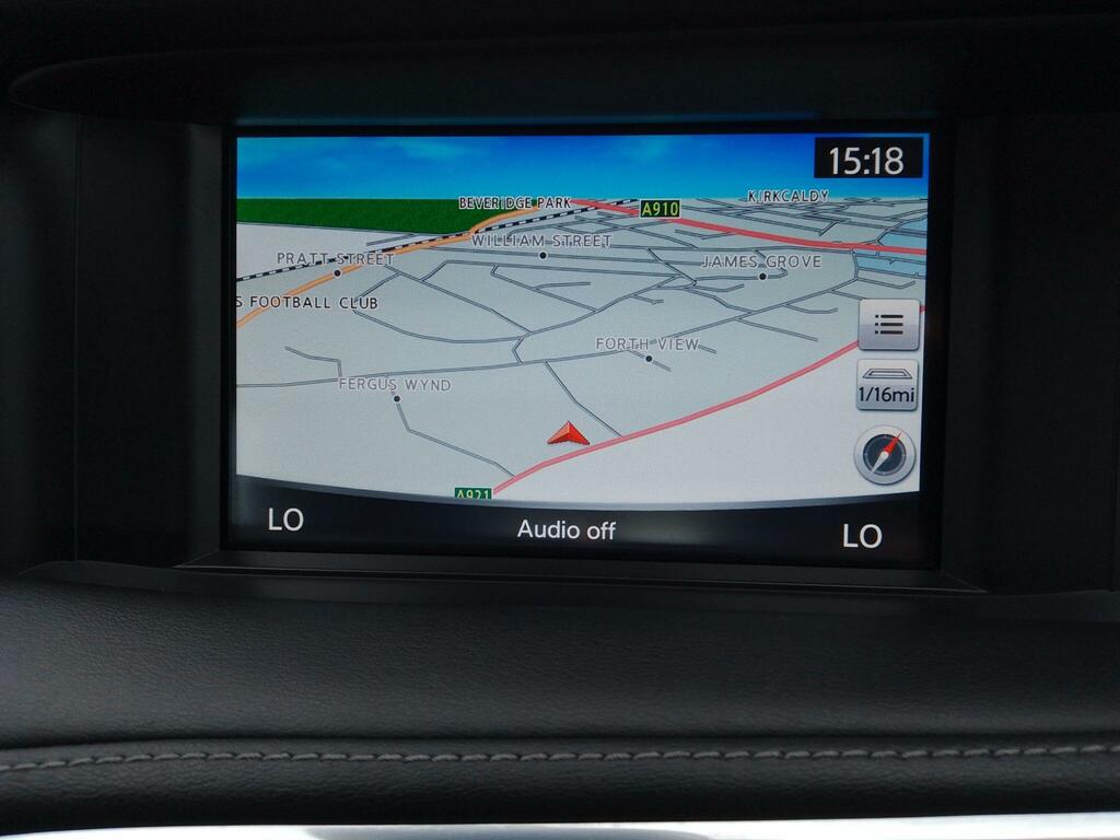 Infiniti QX30 2.2D Premium Tech Dct Black #25