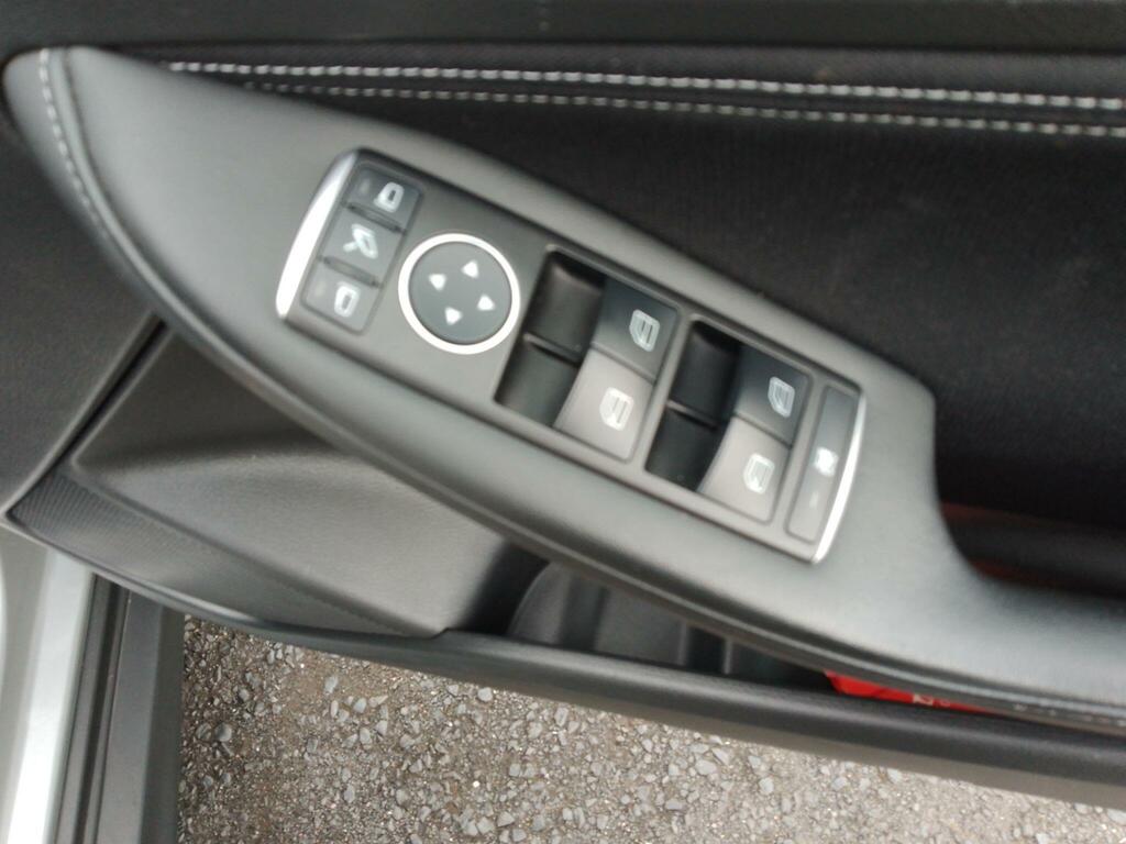 Infiniti QX30 2.2D Premium Tech Dct Black #33