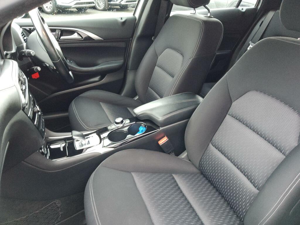 Infiniti QX30 2.2D Premium Tech Dct Black #18