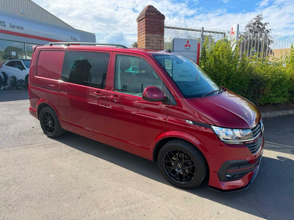 Volkswagen Transporter 2.0 Tdi T30 Highline Kombi Double Cab M Red