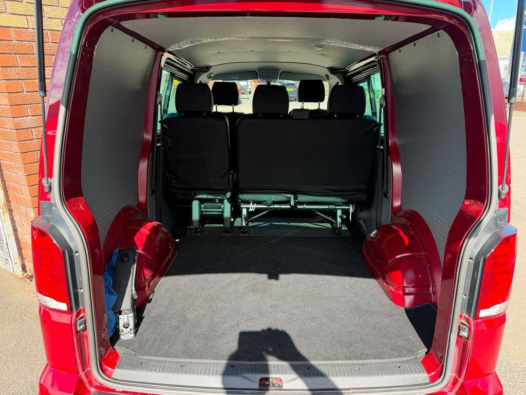 Volkswagen Transporter 2.0 Tdi T30 Highline Kombi Double Cab M Red #4