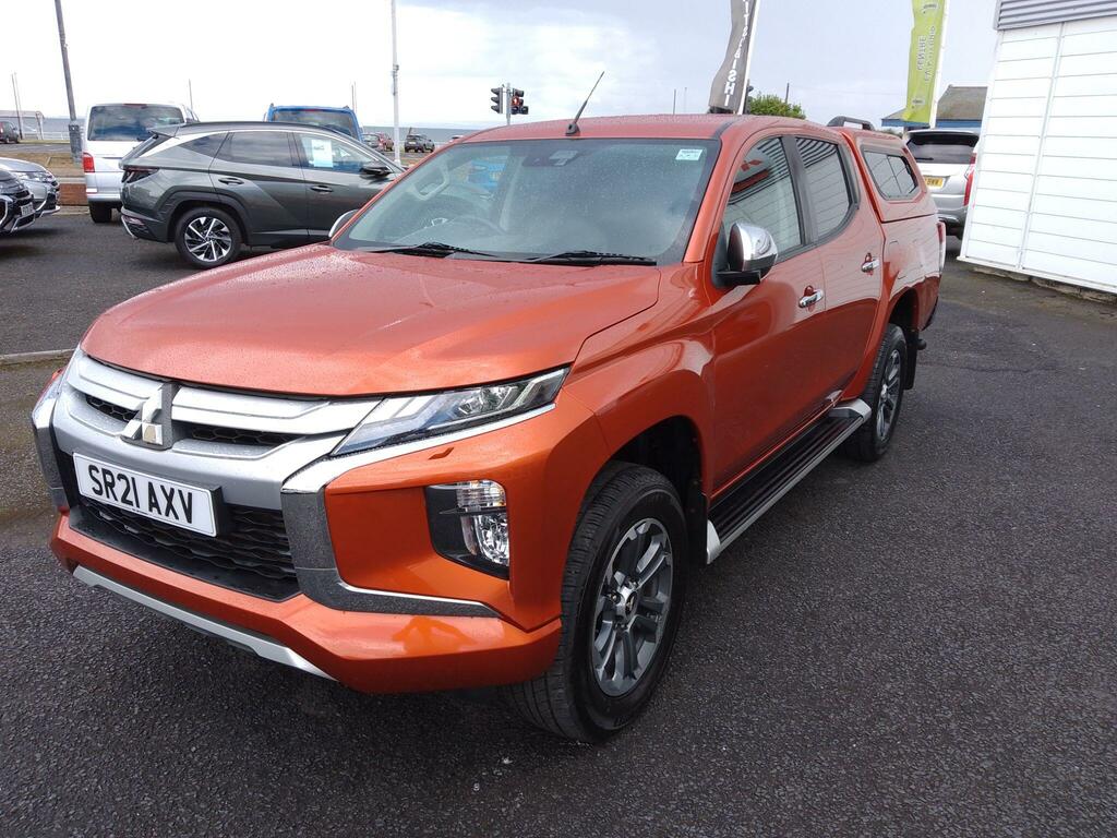 Mitsubishi L200 2.2 Di-d Dc Barbarian 4Wd Euro 6 Ss Orange #2