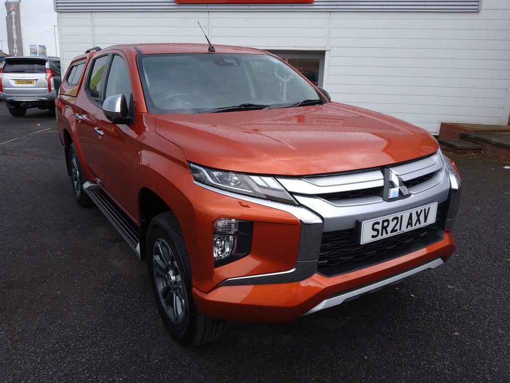Mitsubishi L200 2.2 Di-d Dc Barbarian 4Wd Euro 6 Ss Orange #4