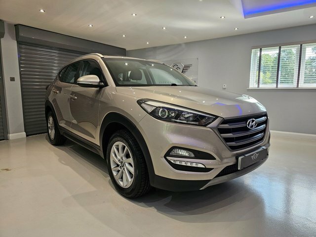 Hyundai Tucson 1.6 Gdi Blue Drive Se Suv Euro 6 White #3