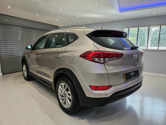 Hyundai Tucson 1.6 Gdi Blue Drive Se Suv Euro 6 White #6
