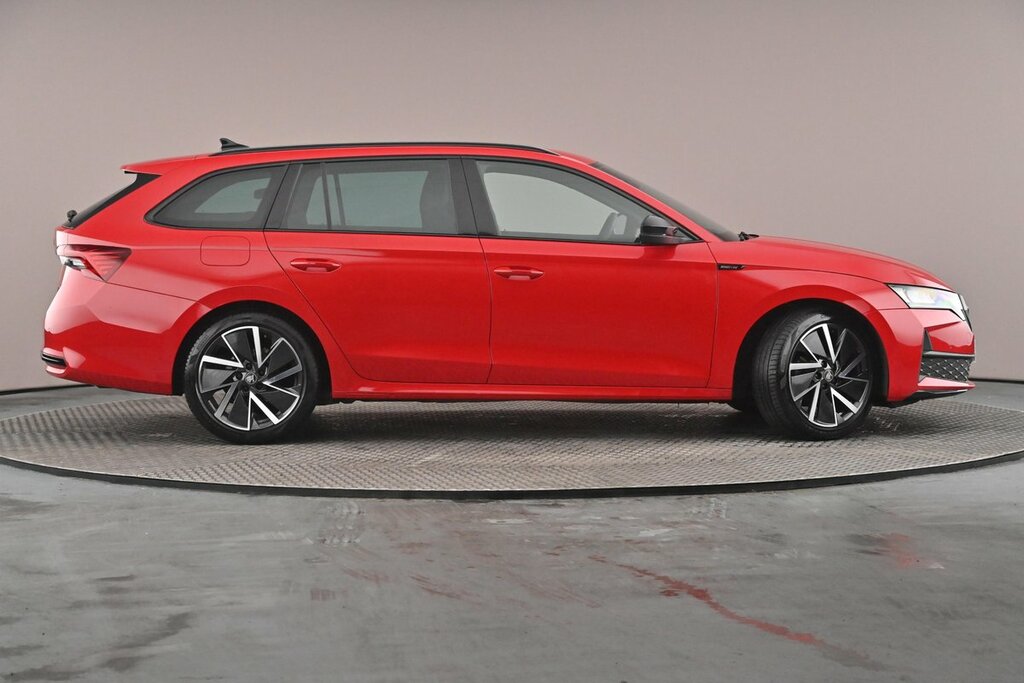 Skoda Octavia Sportline 1.5 Tsi E-tec 150 Ps Dsg LL75POH Red #3