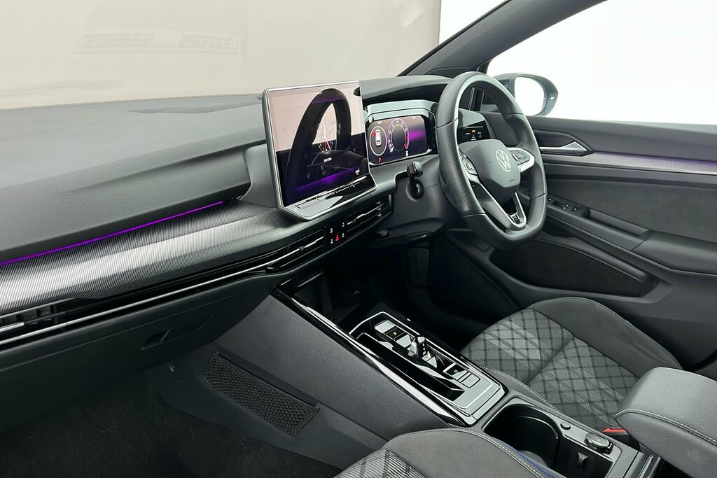 Volkswagen Golf Hatch R-line 1.5 Etsi 150Ps 7-Speed Dsg GL25FMP Black #2