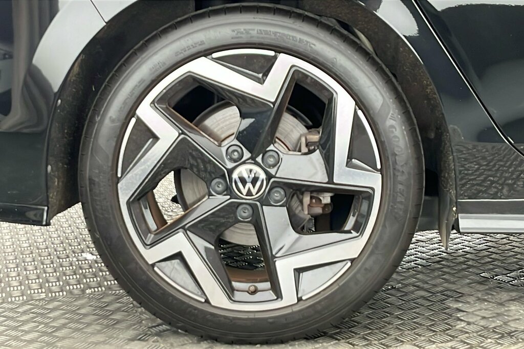 Volkswagen Golf Hatch R-line 1.5 Etsi 150Ps 7-Speed Dsg GL25FMP Black #5