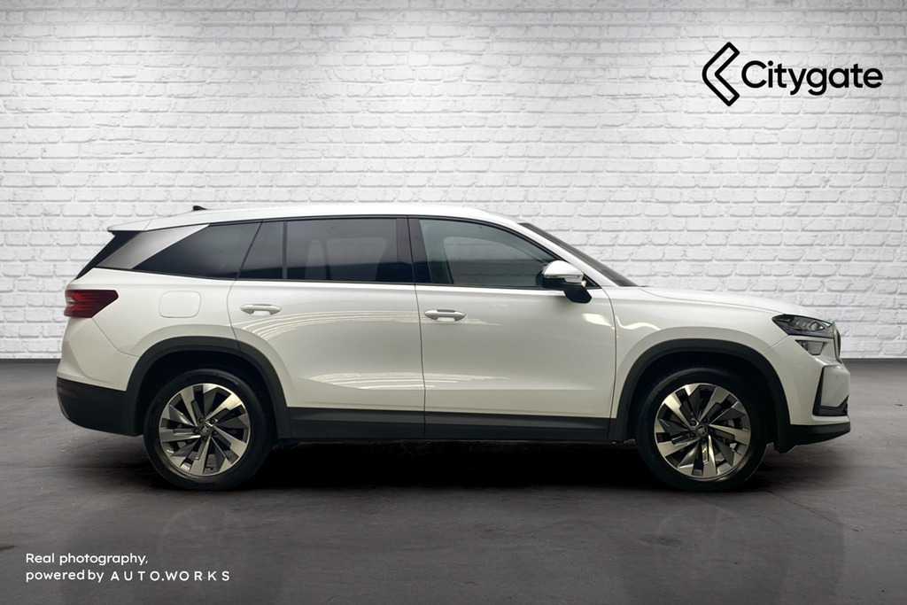Skoda Kodiaq Se L 7 Seats 1.5 Tsi E-tec 150 Ps Dsg DF75NRJ White #4