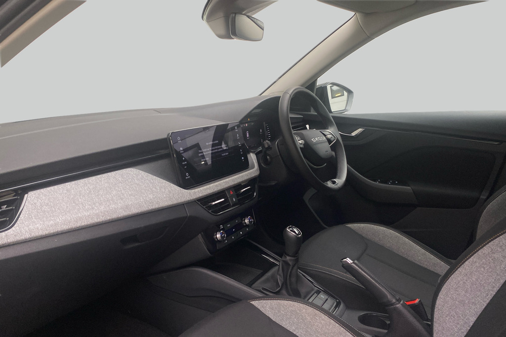 Skoda Kamiq Se Edition 1.0 Tsi 95 Ps 5G Man GK75KMX Black #2
