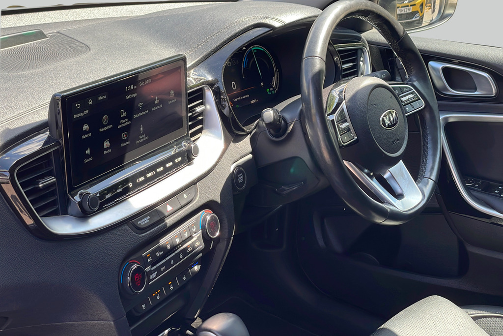 Kia Xceed 1.6 Gdi 8.9Kwh First Edition Suv Plug-i Yellow #2