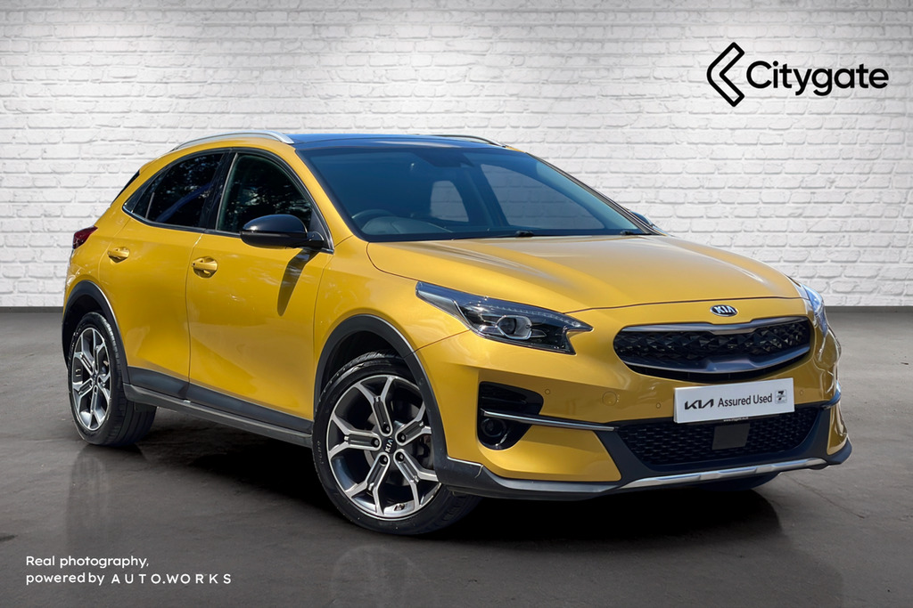 Kia Xceed 1.6 Gdi 8.9Kwh First Edition Suv Plug-i Yellow