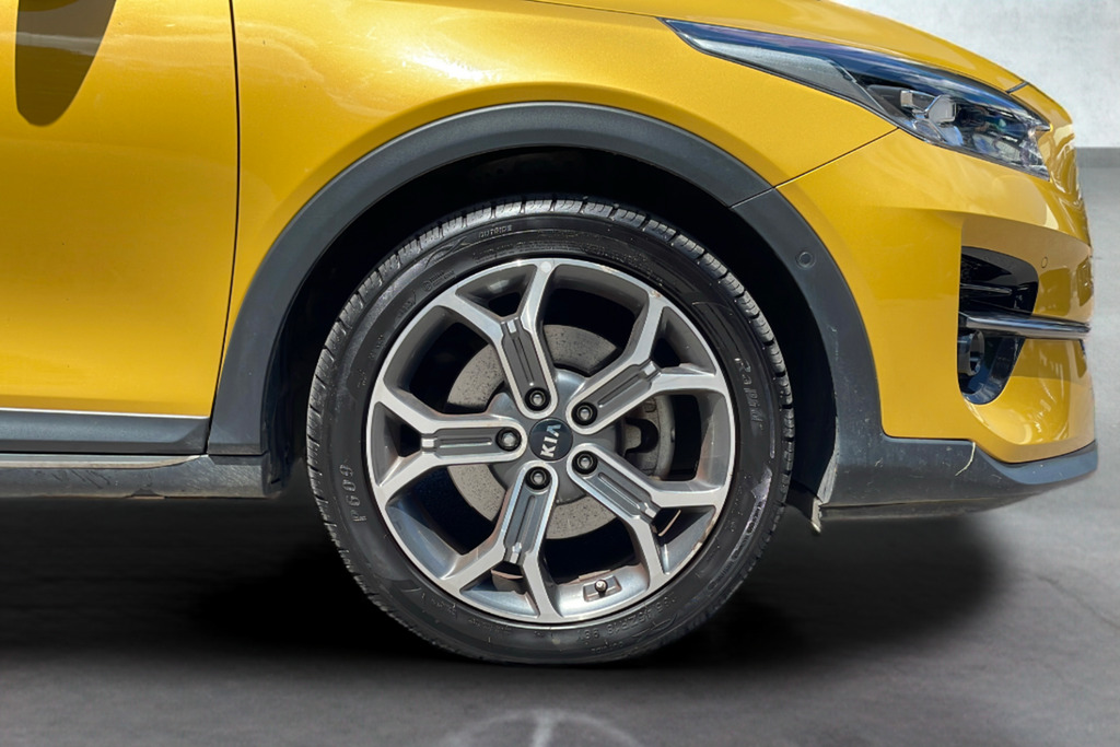 Kia Xceed 1.6 Gdi 8.9Kwh First Edition Suv Plug-i Yellow #5