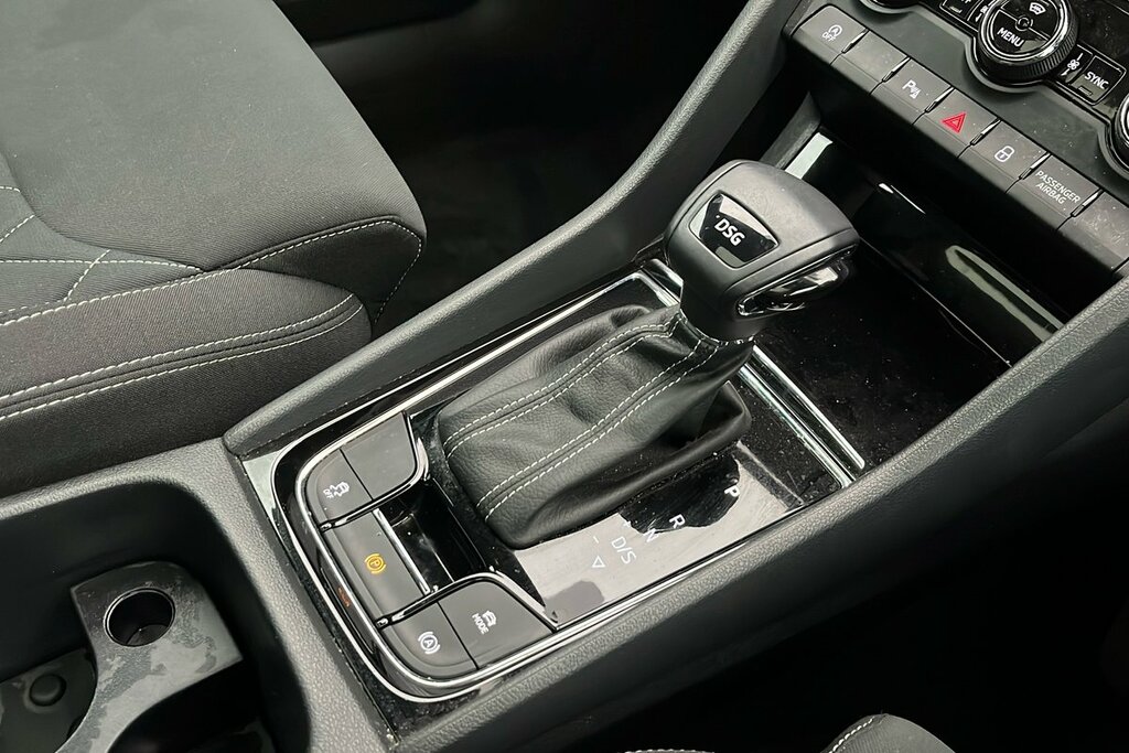 Skoda Karoq 1.5 Tsi Se L Dsg Black #12