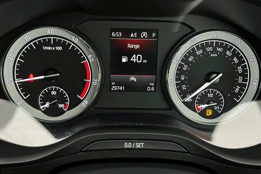Skoda Karoq 1.5 Tsi Se L Dsg Black #23