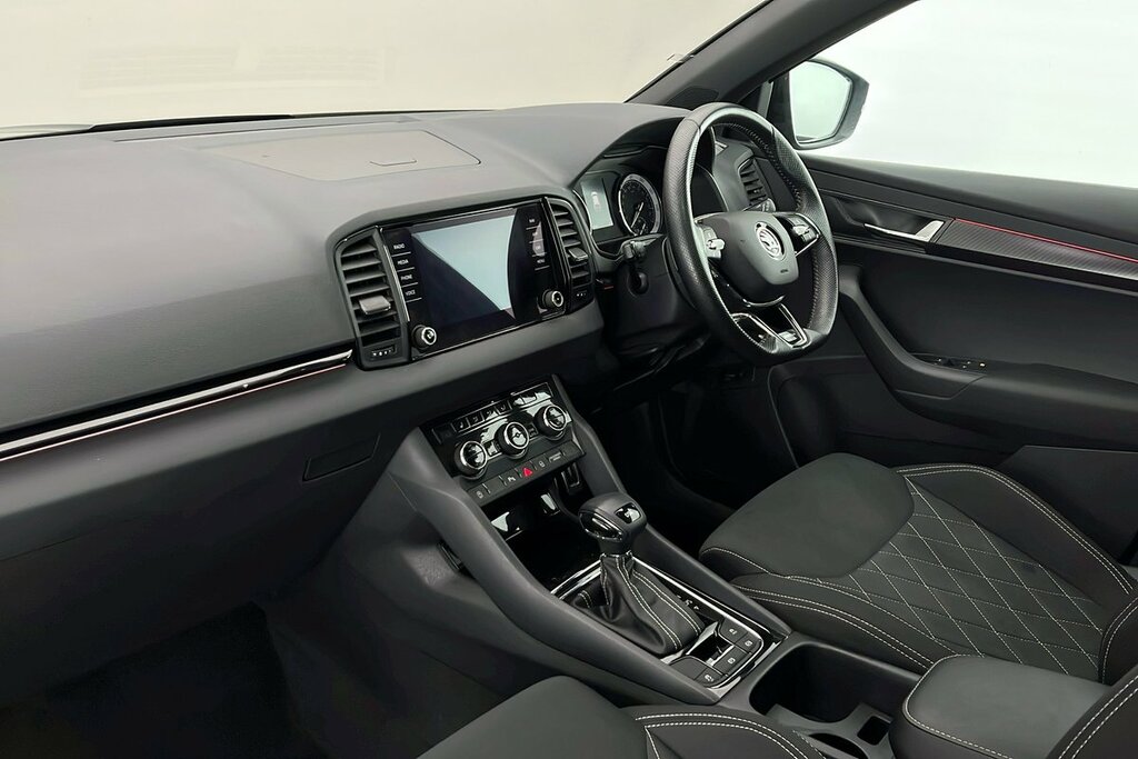 Skoda Karoq Sportline 1.5 Tsi 150 Ps Dsg Grey #2