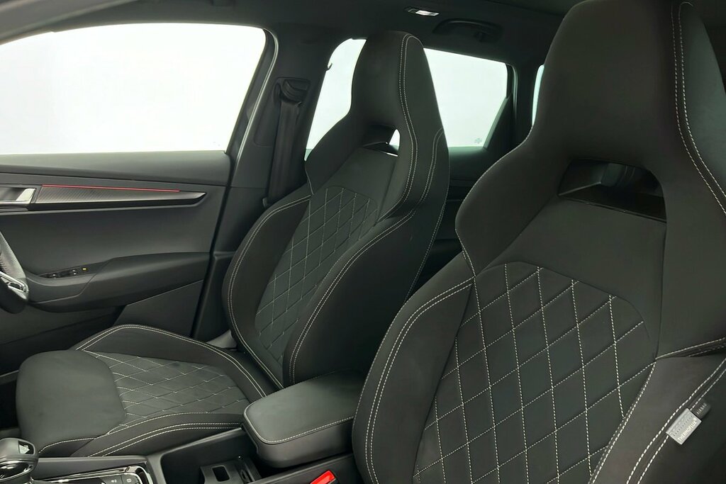 Skoda Karoq 1.5 Tsi Se L Dsg Black #25