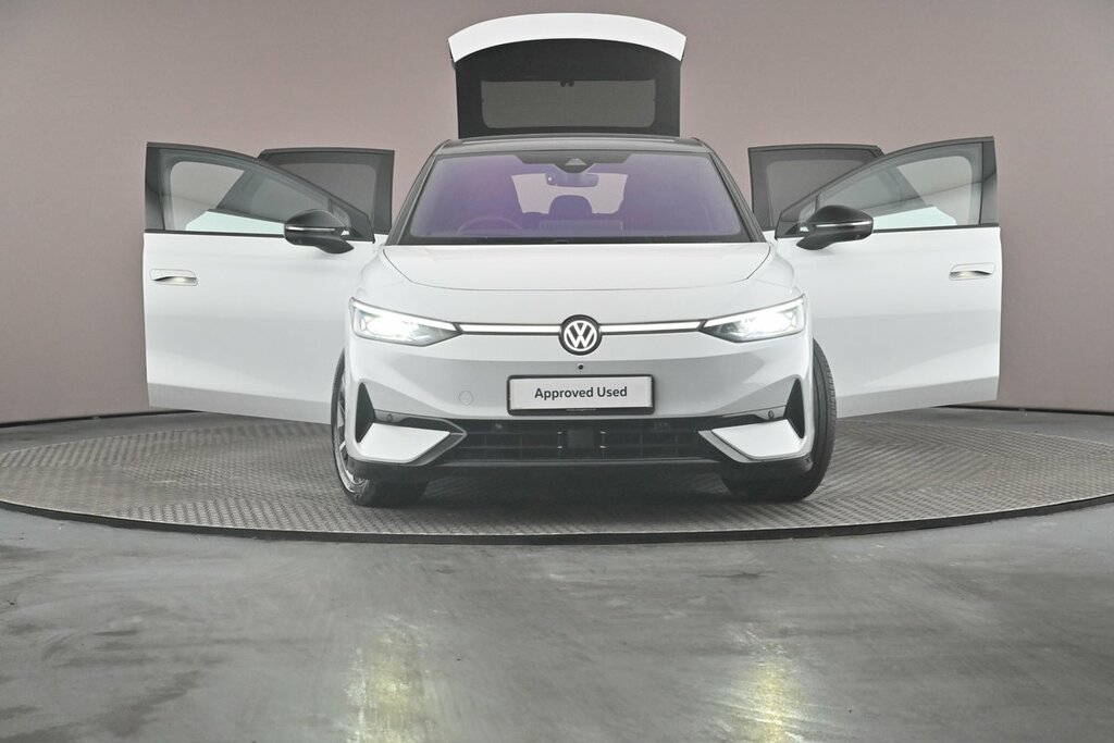 Volkswagen ID.7 Volkswagen Id.7 86Kwh Gtx Tourer 4Motion Grey #46