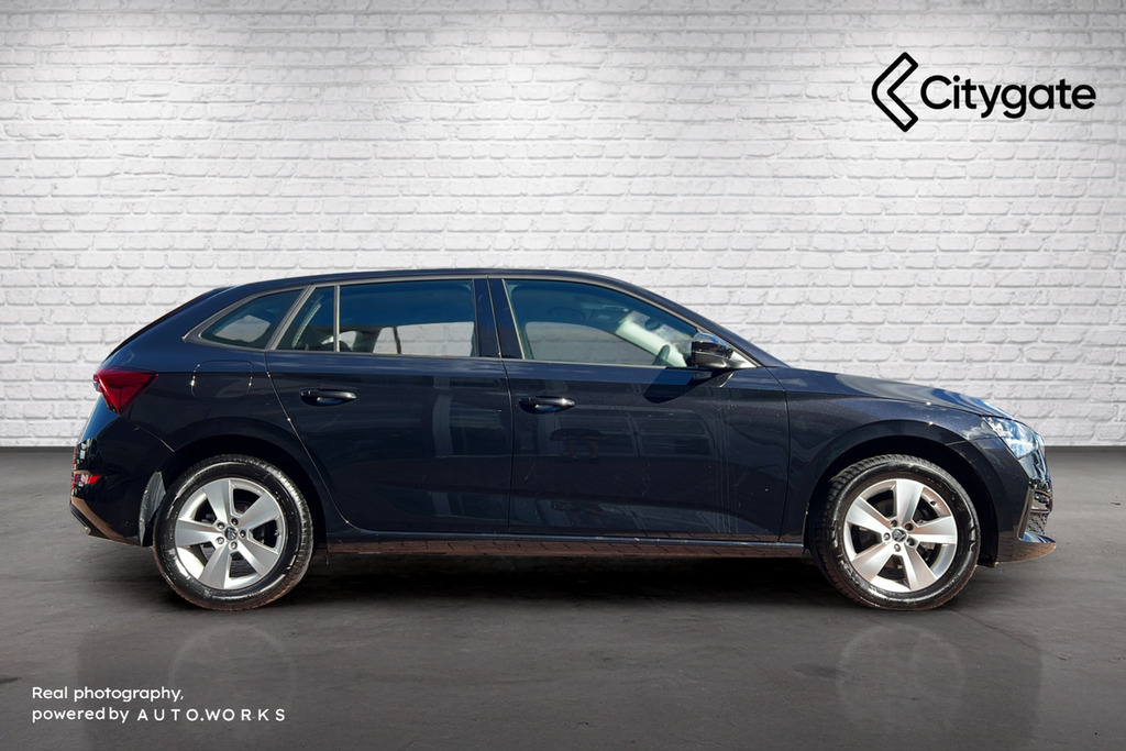 Skoda Scala Se 1.5 Tsi 150 Ps Dsg Black #4