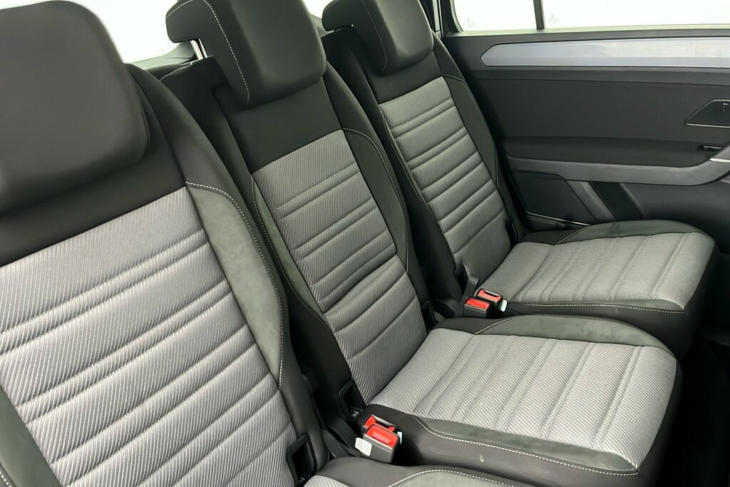 Volkswagen Touran 1.5 Tsi Evo Match Dsg Silver #9