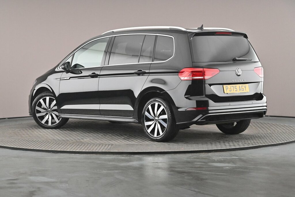 Volkswagen Touran R-line 1.5 Tsi 150 Ps 7-Speed Dsg Black #2