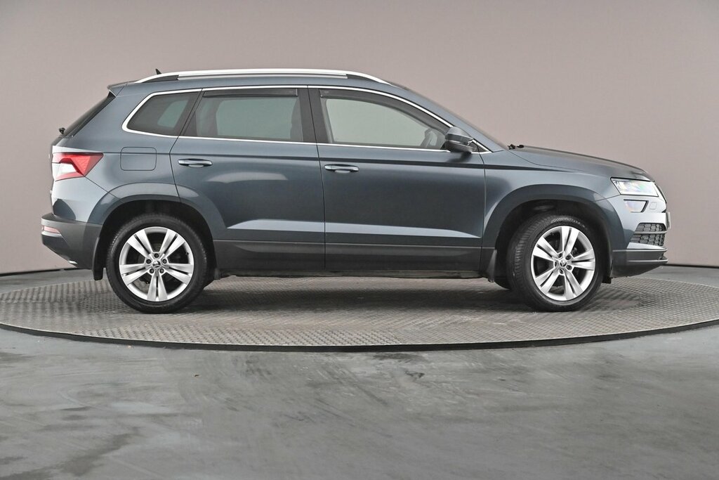 Skoda Karoq Se L 2.0 Tdi 150 Ps 4X4 Dsg Grey #4