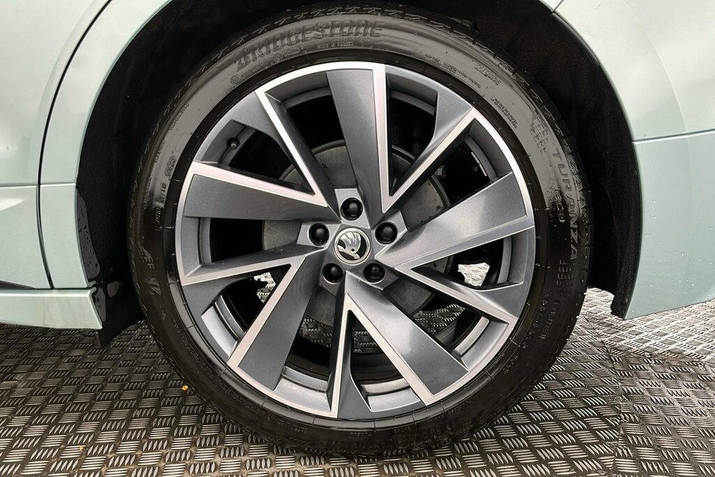 Skoda ENYAQ 85X Sportline Plus 82 Kwh 286 Ps Single Speed 4X4 Silver #5