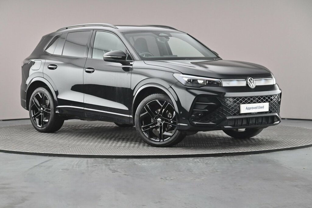 Volkswagen Tiguan R-line 1.5 Etsi 150Ps 7-Speed Dsg Black