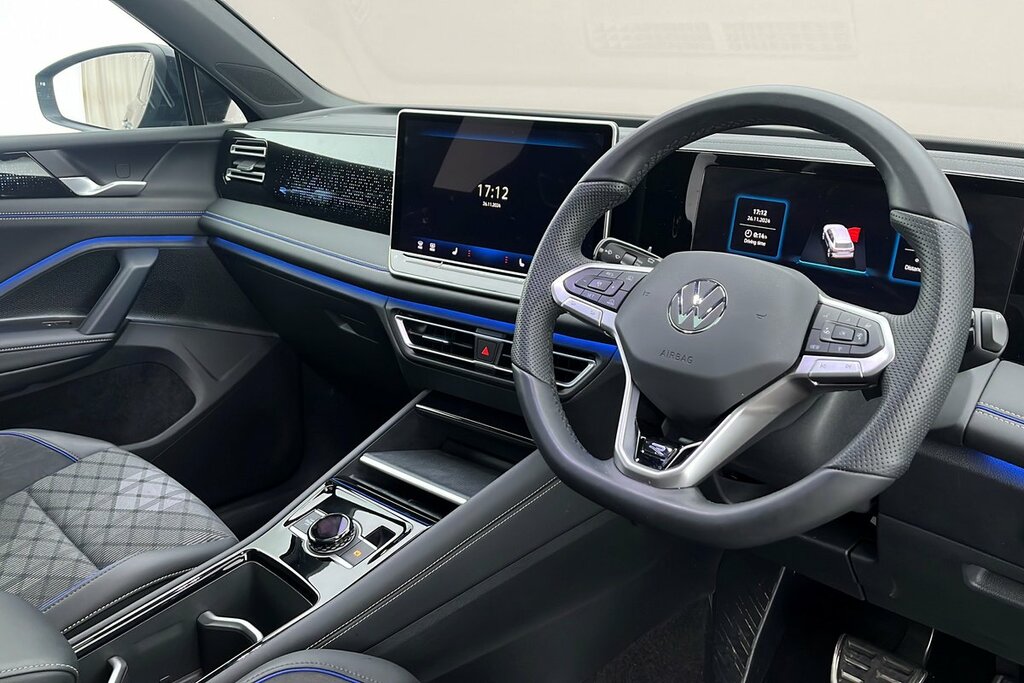 Volkswagen Tiguan R-line 1.5 Etsi 150Ps 7-Speed Dsg Black #6
