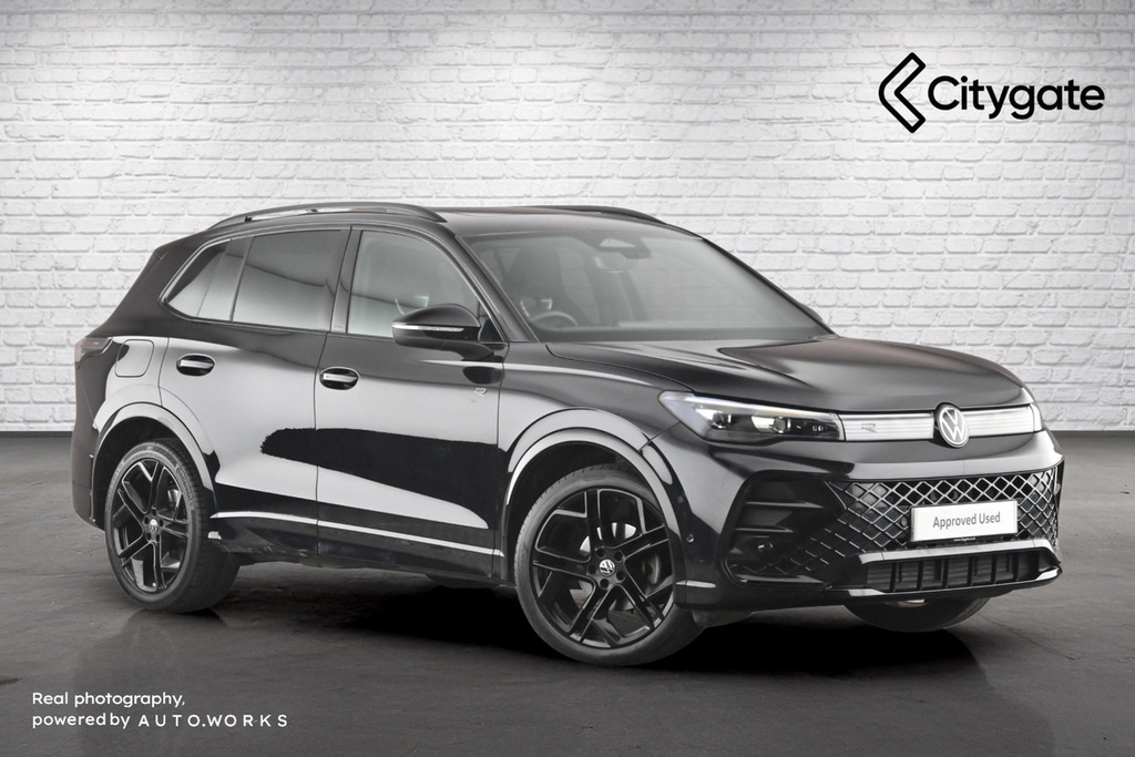 Volkswagen Tiguan R-line 1.5 Etsi 150Ps 7-Speed Dsg Black