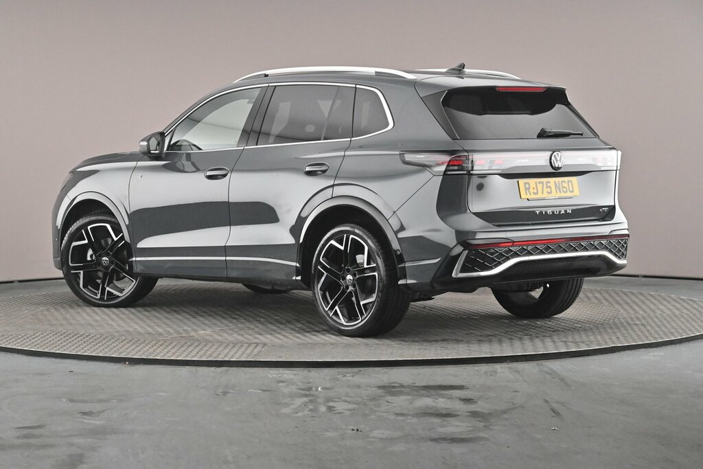 Volkswagen Tiguan R-line 1.5 Etsi 150 Ps 7-Speed Dsg Grey #3