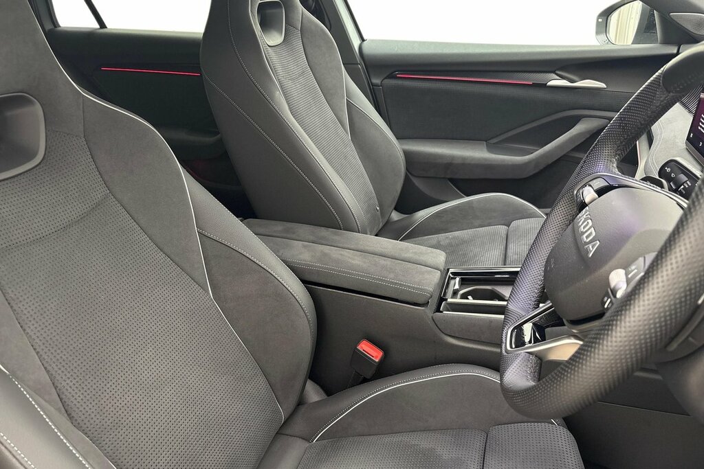 Skoda Superb 2025 2.0 Tdi 193 Laurin Klement 4X4 Dsg Grey #10