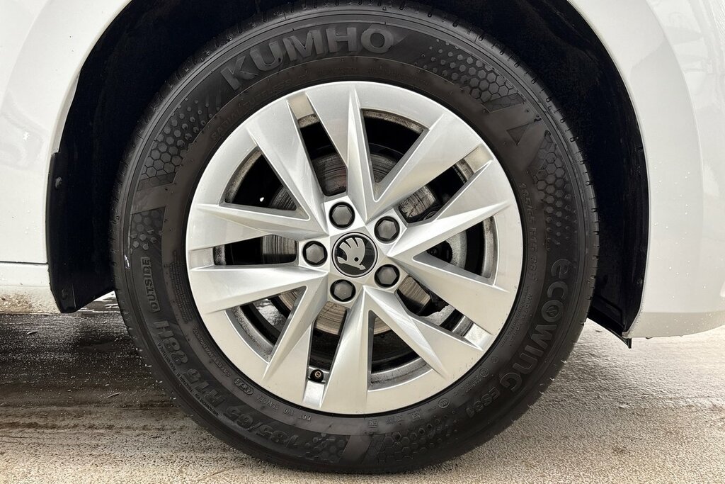 Skoda Fabia Hatch Se Edition 1.0 Tsi 95 Ps 5G Man White #5