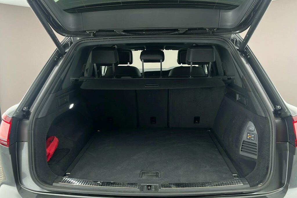Volkswagen Touareg 3.0 V6 Tsi Ehybrid 4Motion R Tip Grey #11