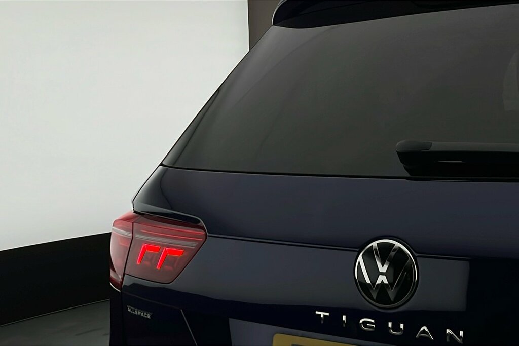 Volkswagen Tiguan Allspace 1.5 Tsi R-line Dsg Black #28