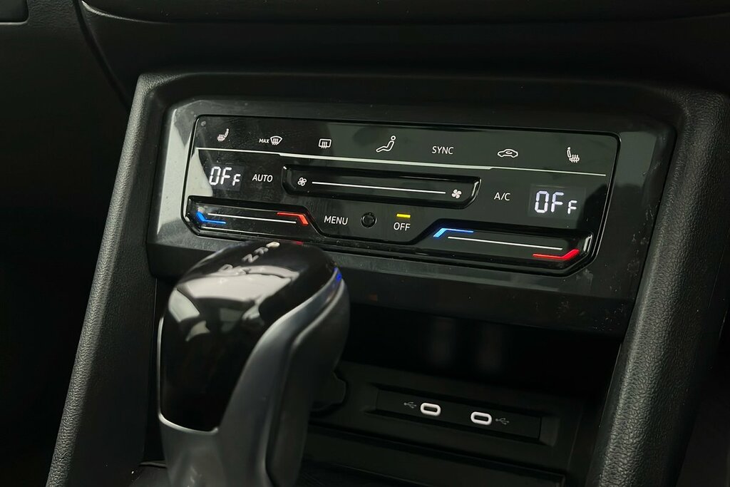 Volkswagen Tiguan Allspace 1.5 Tsi R-line Dsg Black #22