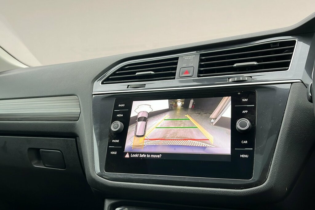 Volkswagen Tiguan Allspace 1.5 Tsi R-line Dsg Black #20