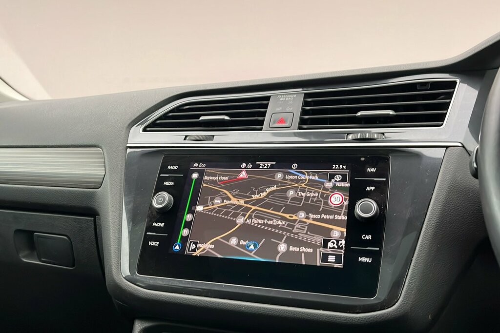 Volkswagen Tiguan Allspace 1.5 Tsi R-line Dsg Black #17